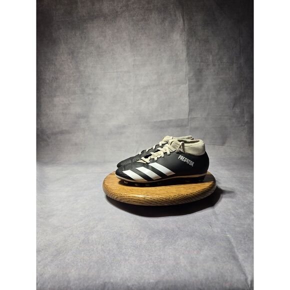 Adidas Predator Kids Youth‎ Soccer Cleats FW9222 FxG Black/White Size US 3 EU 35 - Picture 2 of 10